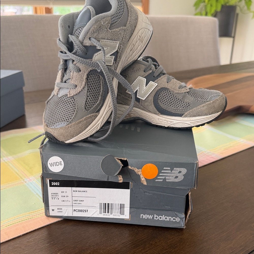 New Balance Kids Gray Mesh & Suede Sneakers - Wide fit